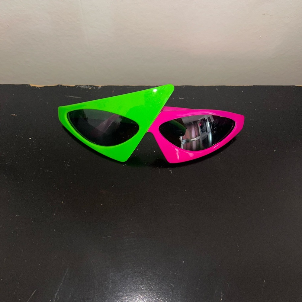 Abstract Sunglasses
